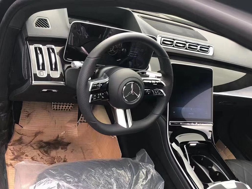 新一代奔馳S級(jí)國(guó)內(nèi)實(shí)車(chē)照