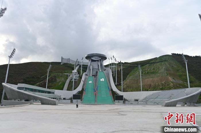 “雪如意”近景?！〉杂鸺?攝