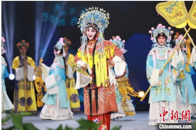 圖為，漢劇《貴妃醉酒》演出現(xiàn)場 武漢文旅局供圖