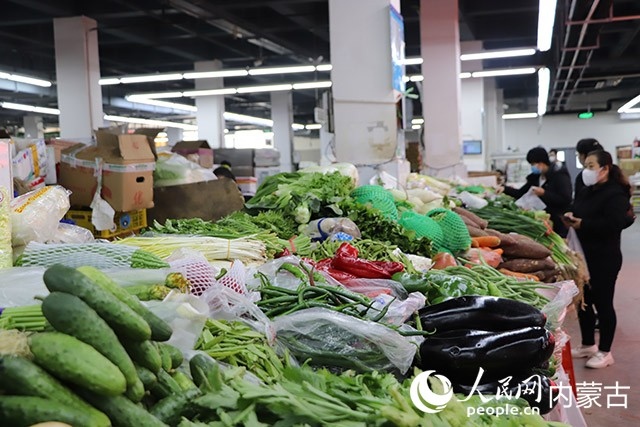 本輪疫情初期的美通農(nóng)產(chǎn)品批發(fā)市場(chǎng)。玉泉區(qū)融媒體中心供圖