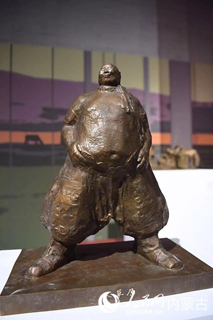 吳為山作品《大草原》。人民網(wǎng)記者富麗娟攝