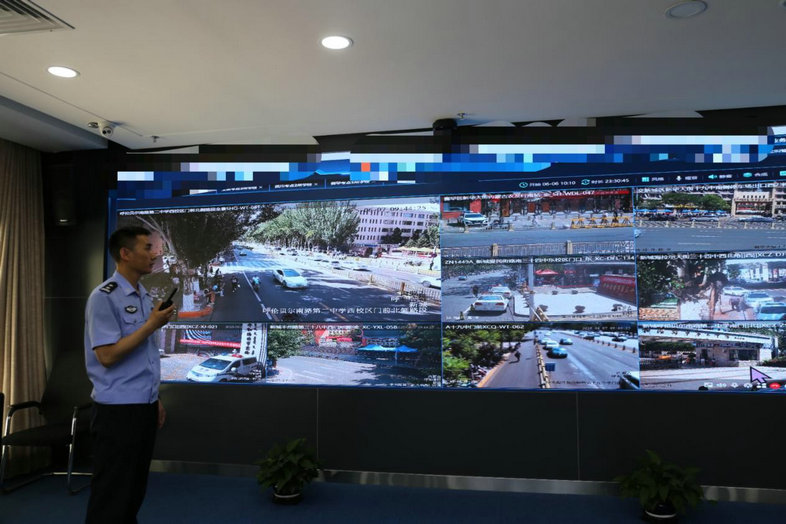 1749267983117967.jpg 警察1.jpg