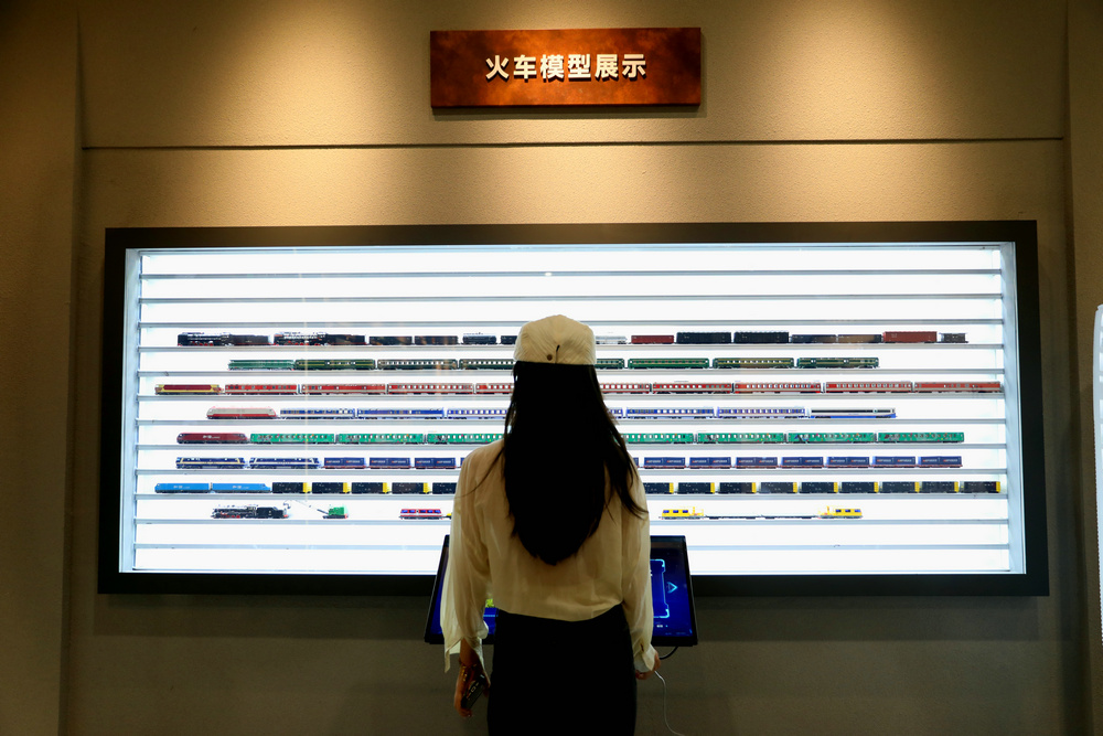 1756038507114468.jpg 7O5A5515.jpg