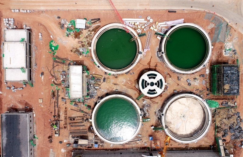 污水處理廠及水資源再生利用項(xiàng)目沉淀池。受訪者供圖