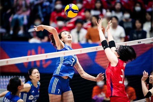 王媛媛扣球。圖片來源：國際排聯(lián)