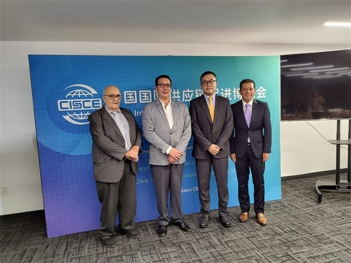 會(huì)議現(xiàn)場(chǎng)代表合影。中國(guó)貿(mào)促會(huì)駐墨西哥代表處供圖