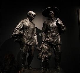 養(yǎng)父母碑。中央民族大學(xué) 張瑜桐攝