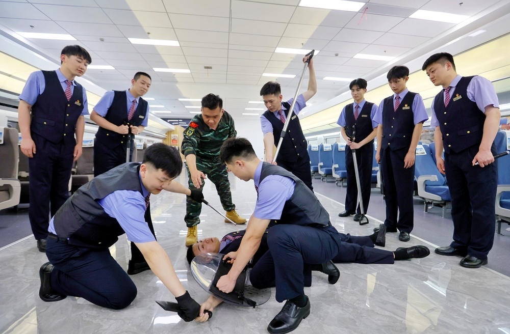 應急處置培訓。