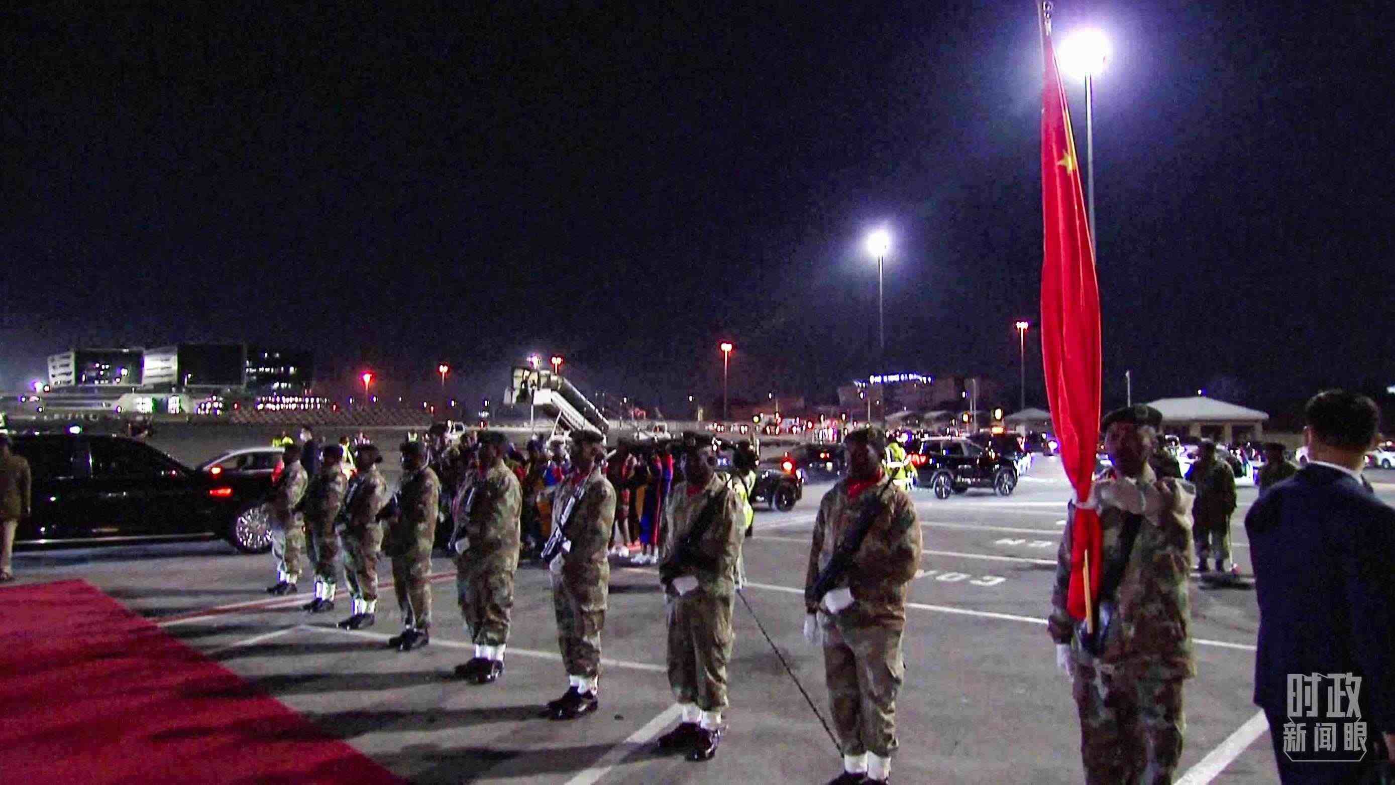 △機場現(xiàn)場的禮兵。