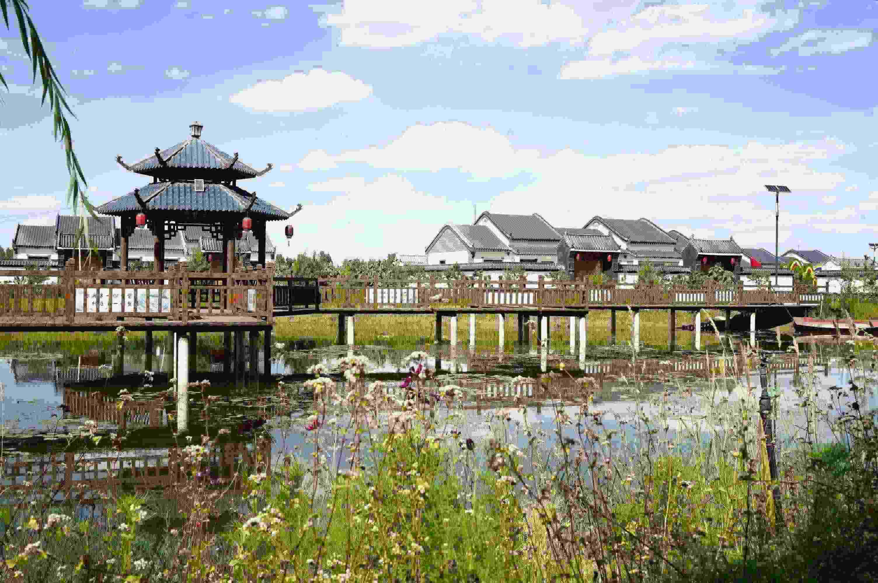 黃家堡村，筑夢新居。張文博攝