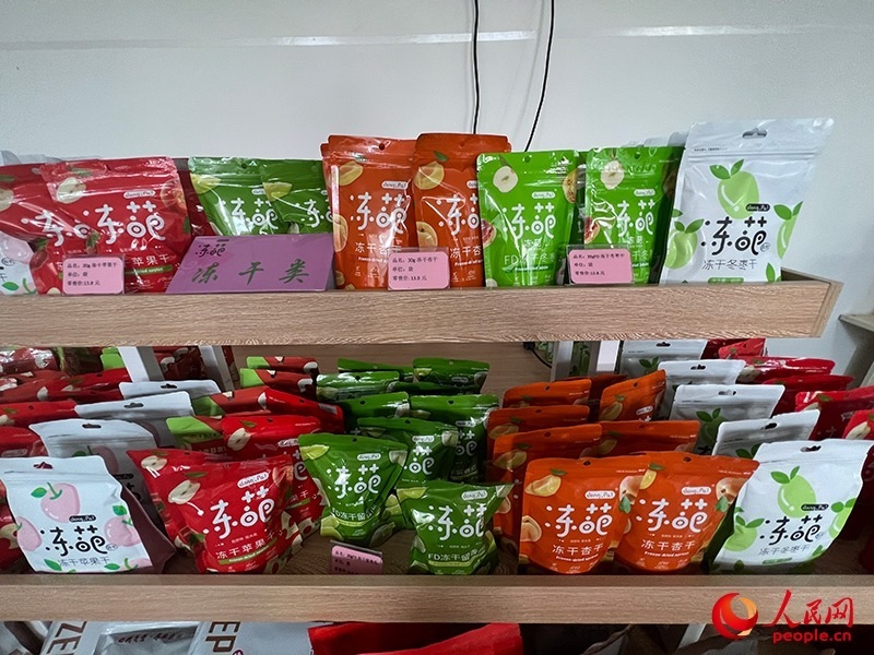 各種凍干食品。人民網(wǎng)記者 常雪梅攝