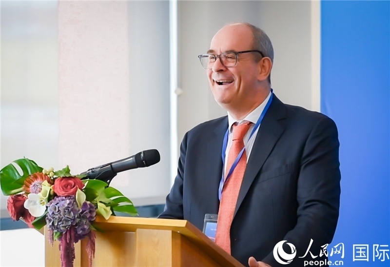 圖為倫敦?戶港代表致辭。人民網(wǎng) 郭錦標(biāo)攝