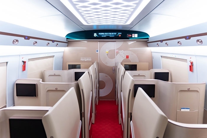 復(fù)興號亞運(yùn)智能動車組列車。上海鐵路局融媒體中心供圖