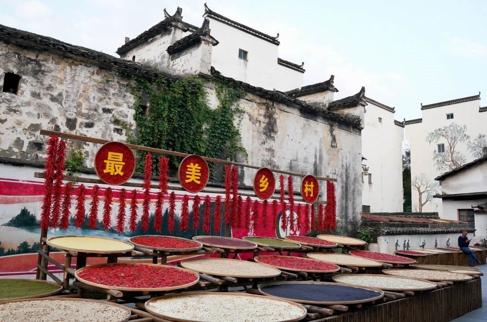 婺源縣王村石門自然村一角（2023年10月11日攝）。