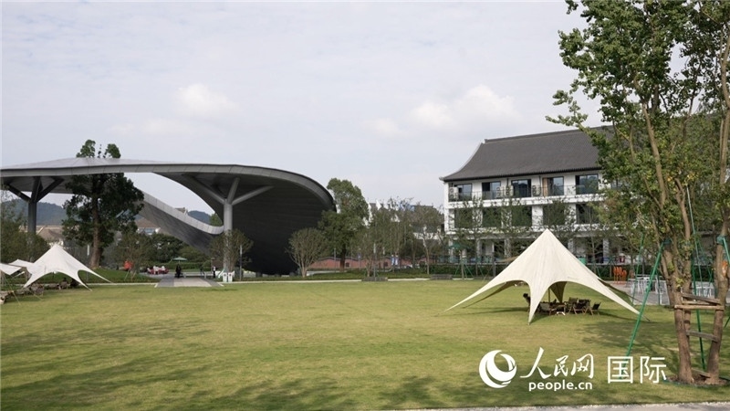 安吉露營地。人民網(wǎng) 彭昱凱攝