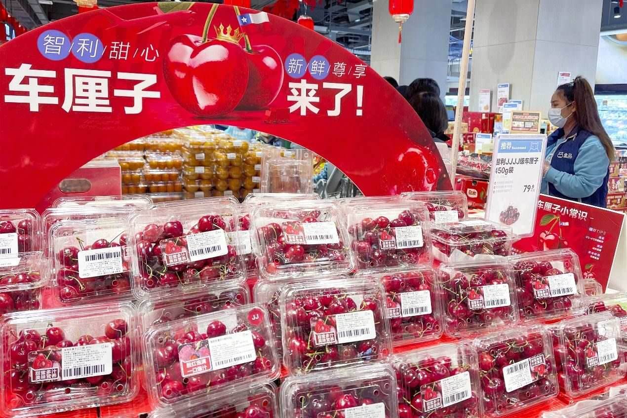 北京一家盒馬鮮生超市中智利車?yán)遄邮圪u區(qū)。來源：視覺中國(guó)