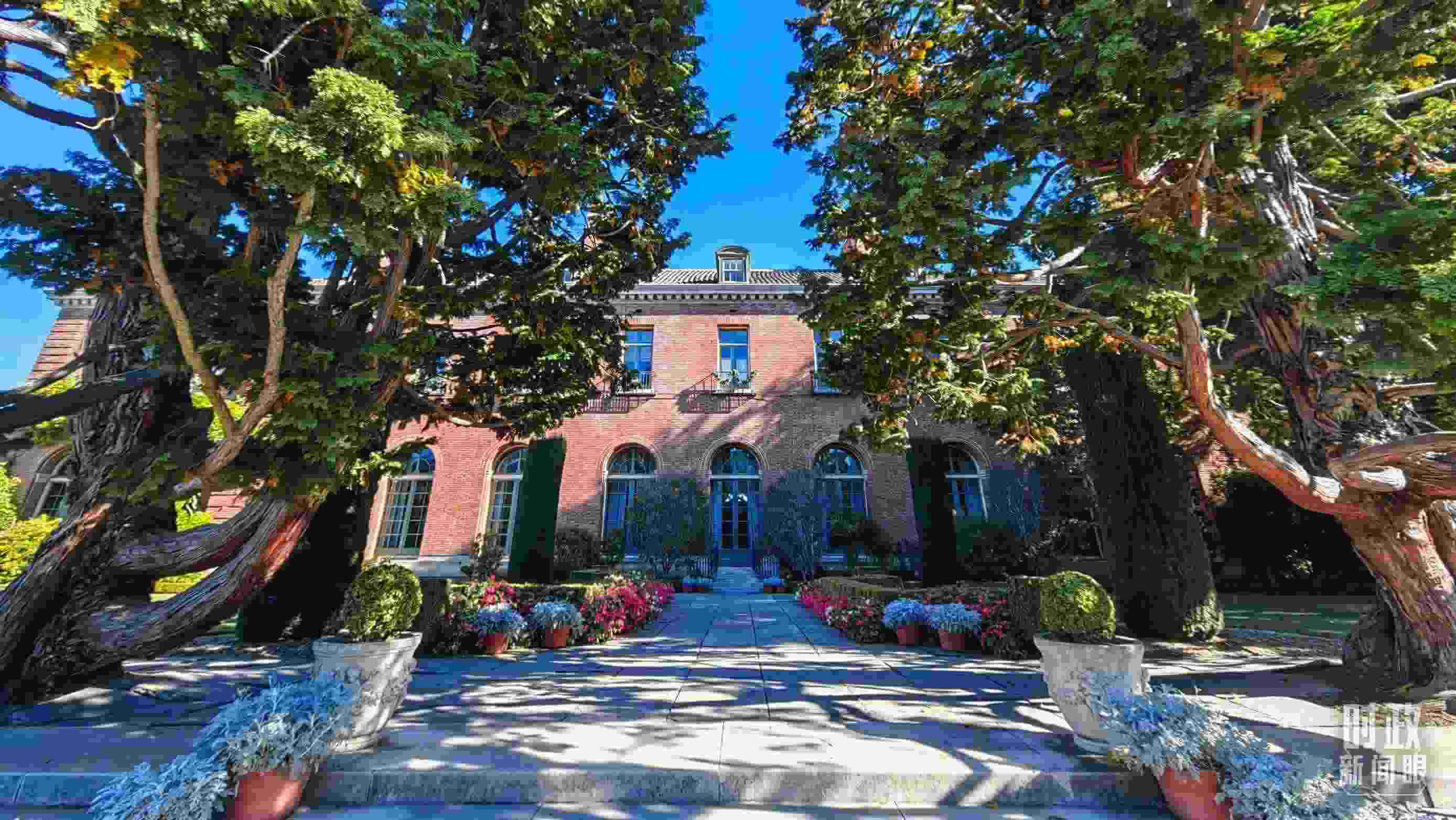 中美元首會晤在斐洛里莊園舉行。（總臺央視記者張曉鵬拍攝）