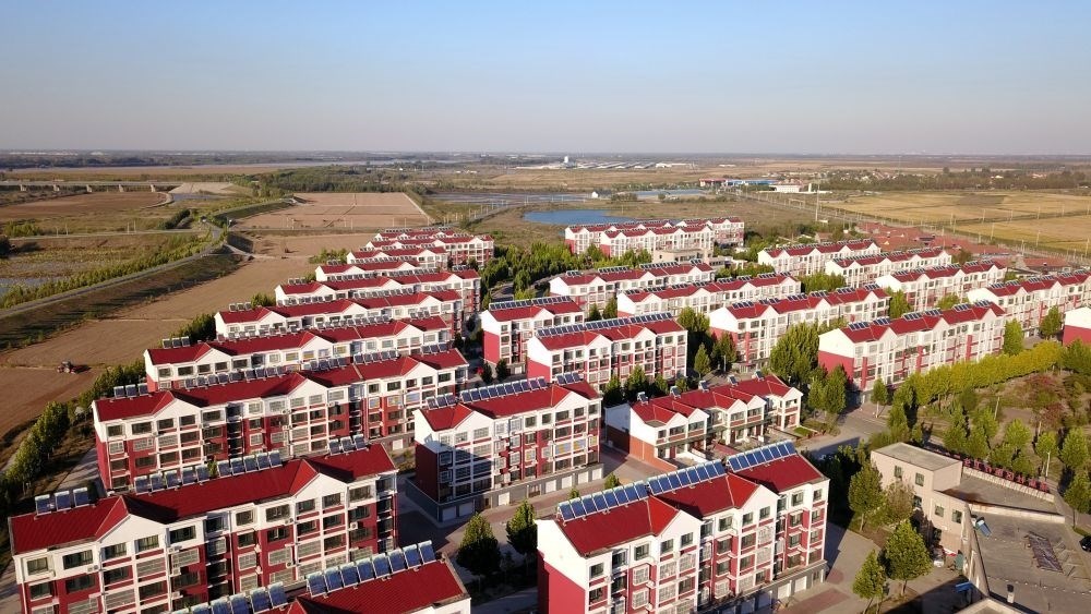 山東省東營市墾利區(qū)楊廟社區(qū)（2021年10月17日攝，無人機(jī)照片）。新華社記者 郭緒雷 攝