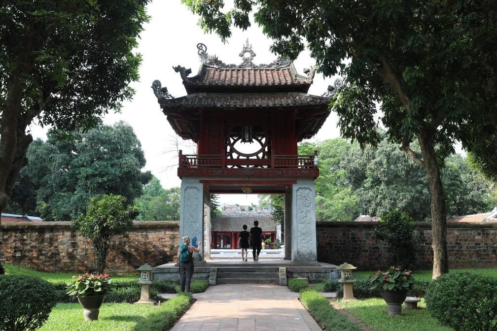 這是越南首都河內(nèi)文廟內(nèi)的奎文閣。