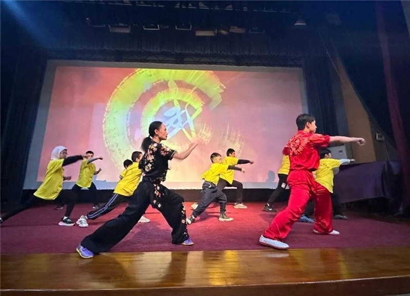 圖為2023“中華文化大樂園—埃及開羅營”閉幕式活動現(xiàn)場。主辦方供圖