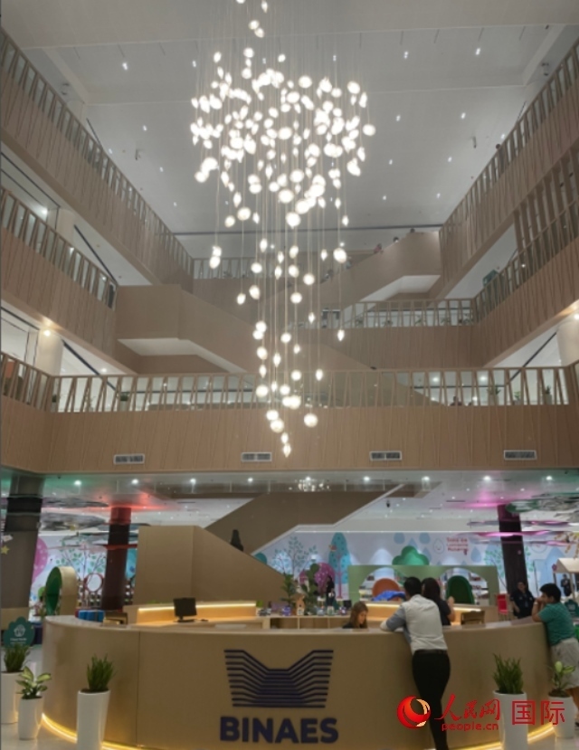 圖為中國援助薩爾瓦多國家圖書館內(nèi)景。 人民網(wǎng)記者 彭敏攝