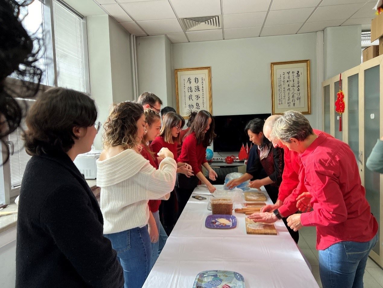 餃子工作坊現(xiàn)場。中東技術(shù)大學(xué)孔院供圖