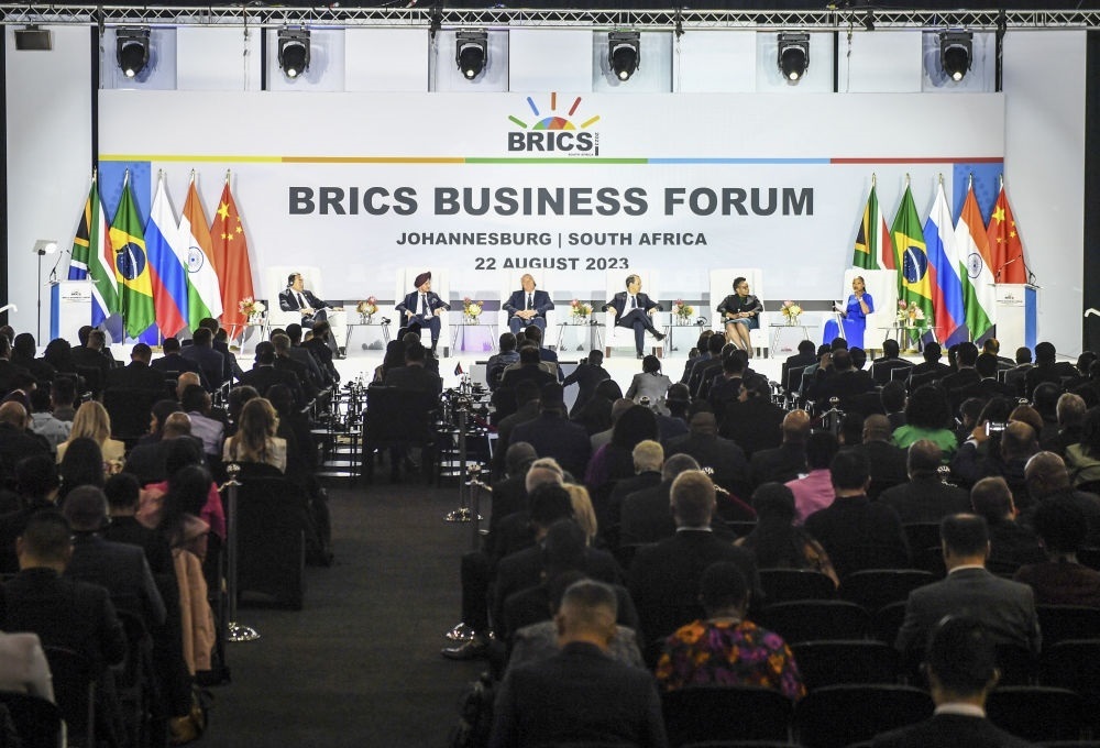 這是2023年8月22日在南非約翰內(nèi)斯堡拍攝的金磚國(guó)家工商論壇現(xiàn)場(chǎng)。新華社記者 李亞輝 攝