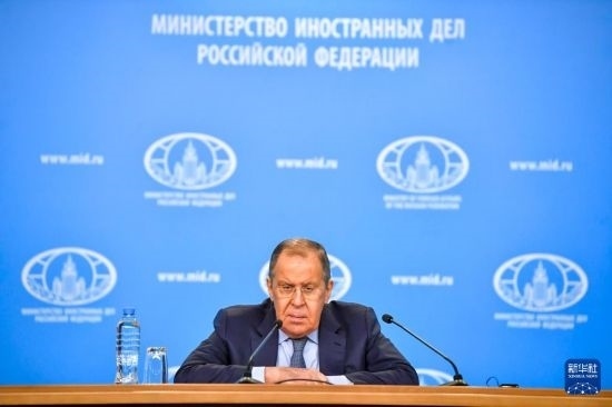 1月18日，在俄羅斯首都莫斯科，俄羅斯外長拉夫羅夫回答記者提問。新華社發(fā)（亞歷山大攝）