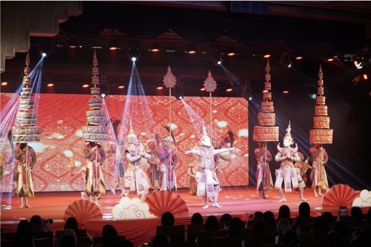 圖為2024“歡樂春節(jié)”中泰互致新春賀辭活動現(xiàn)場。 中國駐泰國大使館文化處供圖