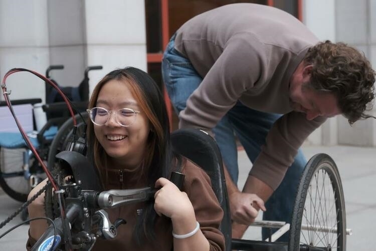 遇見(jiàn)中國(guó)丨在華生活二十年的美國(guó)人譚嘉煦：想用手搖車走遍中國(guó)