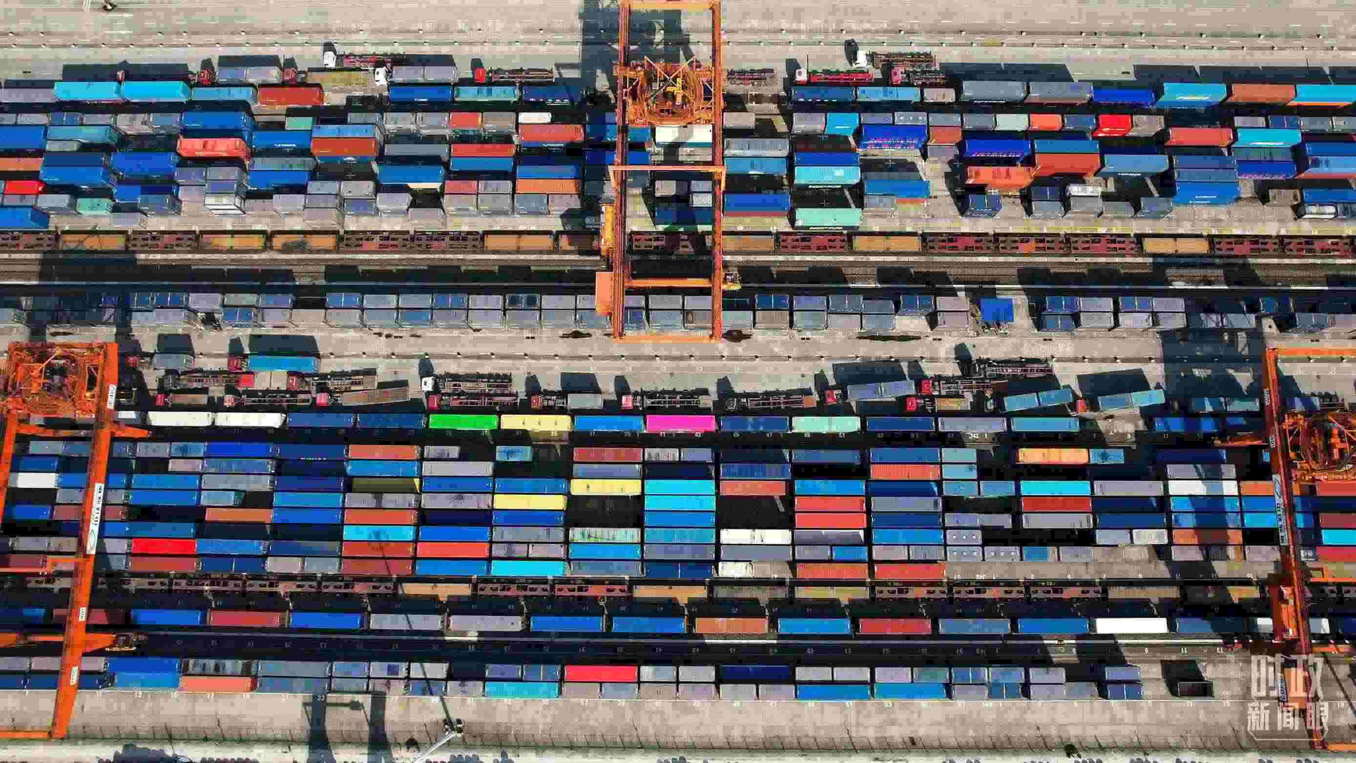 △重慶國際物流樞紐園區(qū)。（總臺(tái)央視記者范凱拍攝）