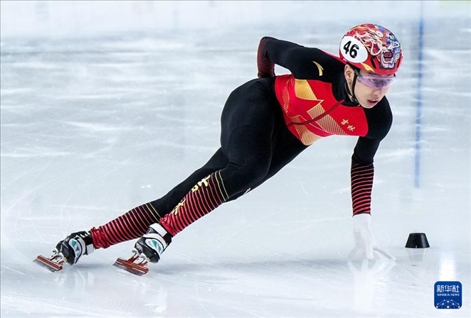 2024年2月18日，第十四屆全國冬季運動會短道速滑（公開組）男子1000米決賽，孫龍奪得冠軍，圖為吉林隊選手孫龍在比賽中。新華社記者 李博 攝