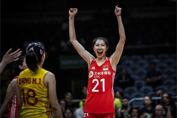 吳夢(mèng)潔慶祝得分。圖片來(lái)源：國(guó)際排聯(lián)