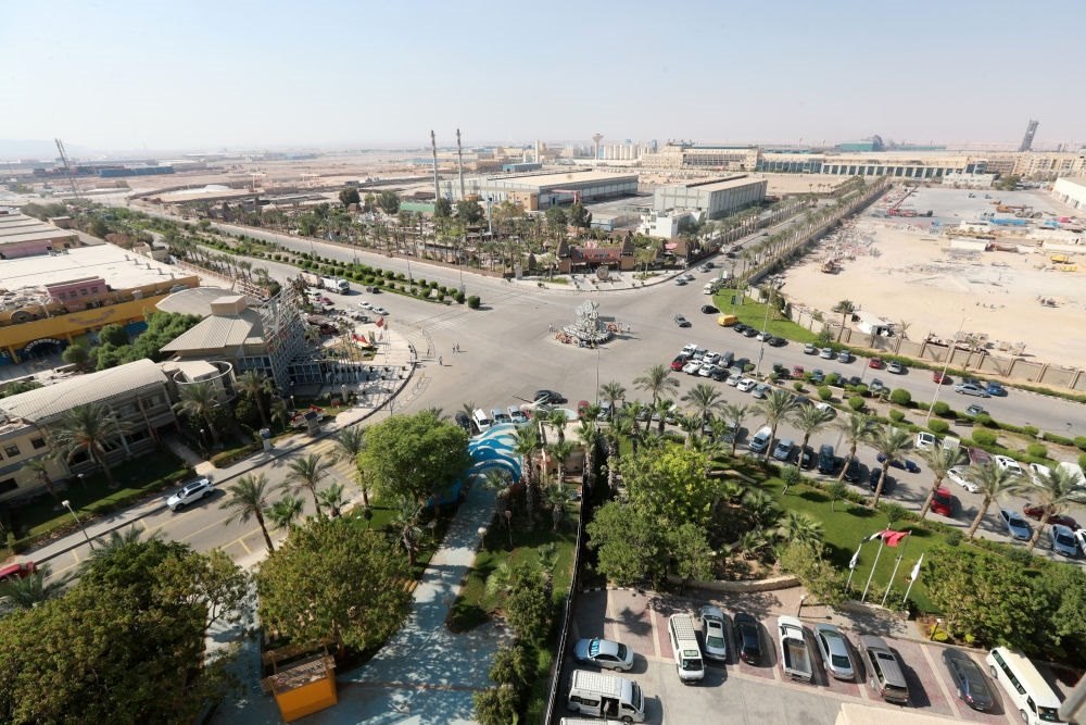 這是2023年8月10日在埃及蘇伊士省拍攝的中?！ぬ┻_蘇伊士經貿合作區(qū)。新華社記者 隋先凱 攝