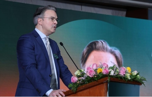 沙特電信Center 3首席戰(zhàn)略官拉斐爾·朱安致辭。中國(guó)聯(lián)通沙特公司供圖