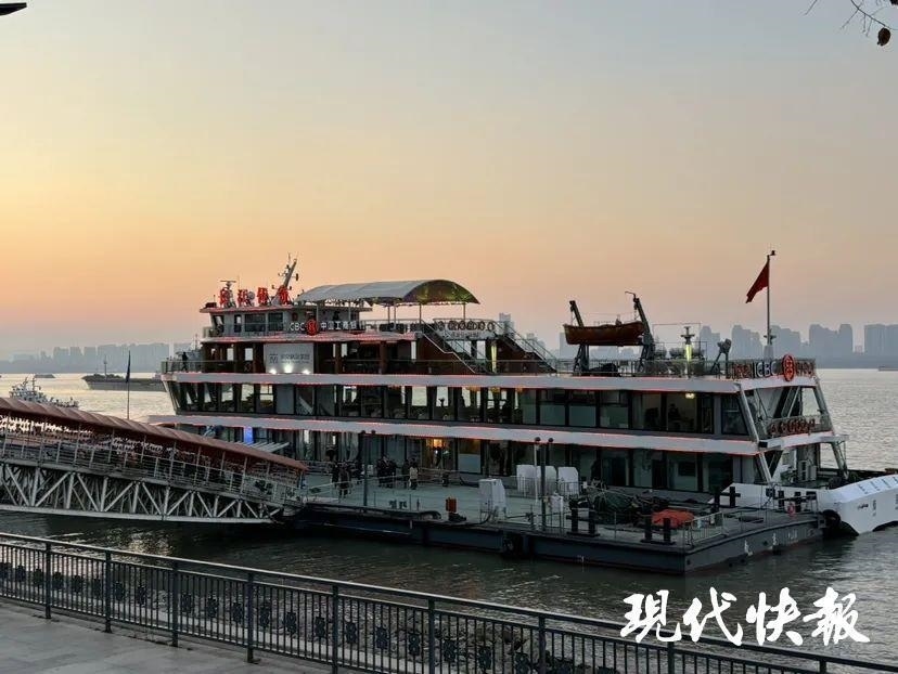 “長(zhǎng)江傳奇”游輪 資料圖