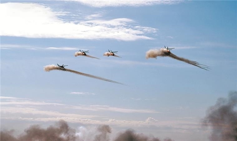 △“和平使命—2021”上合組織聯(lián)合反恐軍演。