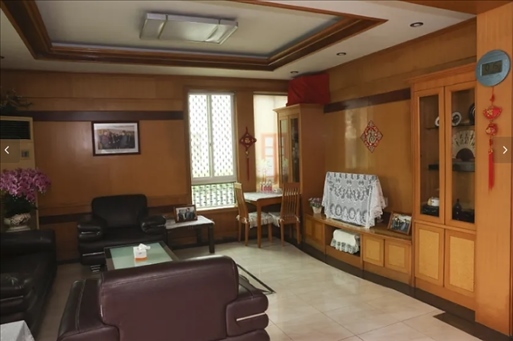 圖為魏來法家的客廳。