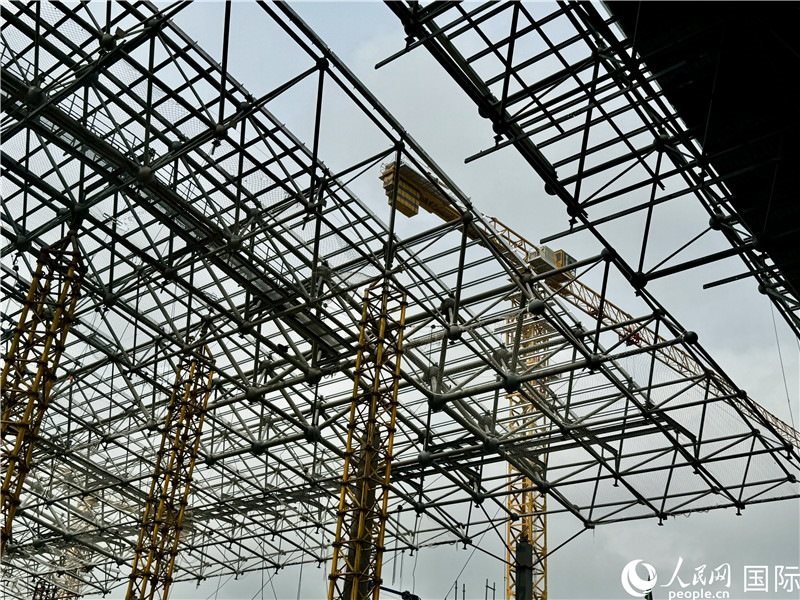 沈白高鐵通化西站施工現(xiàn)場。人民網(wǎng) 謝瑩攝