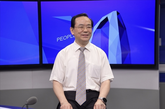 中國人民大學(xué)法學(xué)院教授、博士生導(dǎo)師楊建順。人民網(wǎng)記者 王曉嘯攝