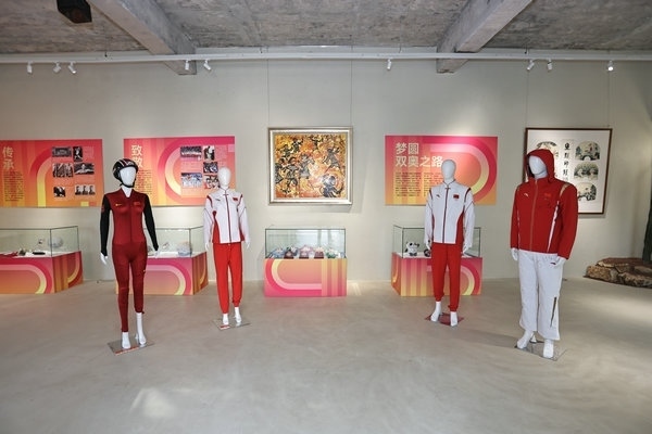 “揚帆起航 為巴黎喝彩”中國體育文化展展廳。 主辦方供圖