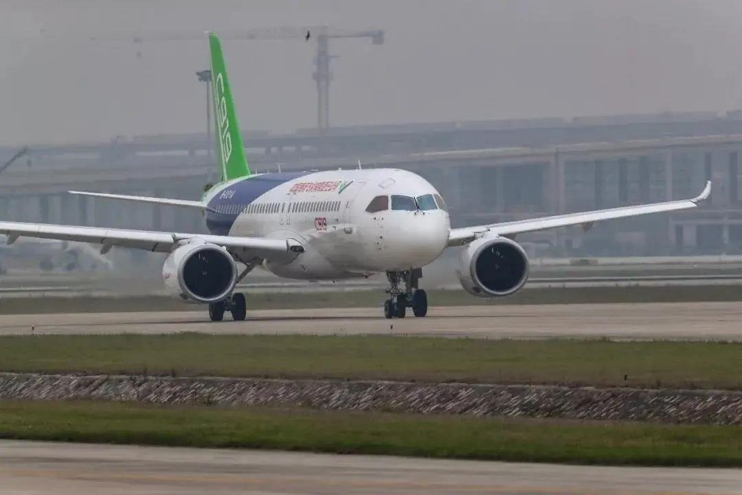 從一扇“門(mén)”、一座“城”、兩張“網(wǎng)”，看浦東新區(qū)改革常新