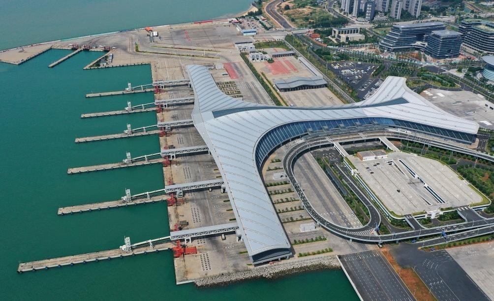 這是已經(jīng)停航的?？谛潞８郏?月4日攝，無人機照片）。新華社記者 郭程 攝