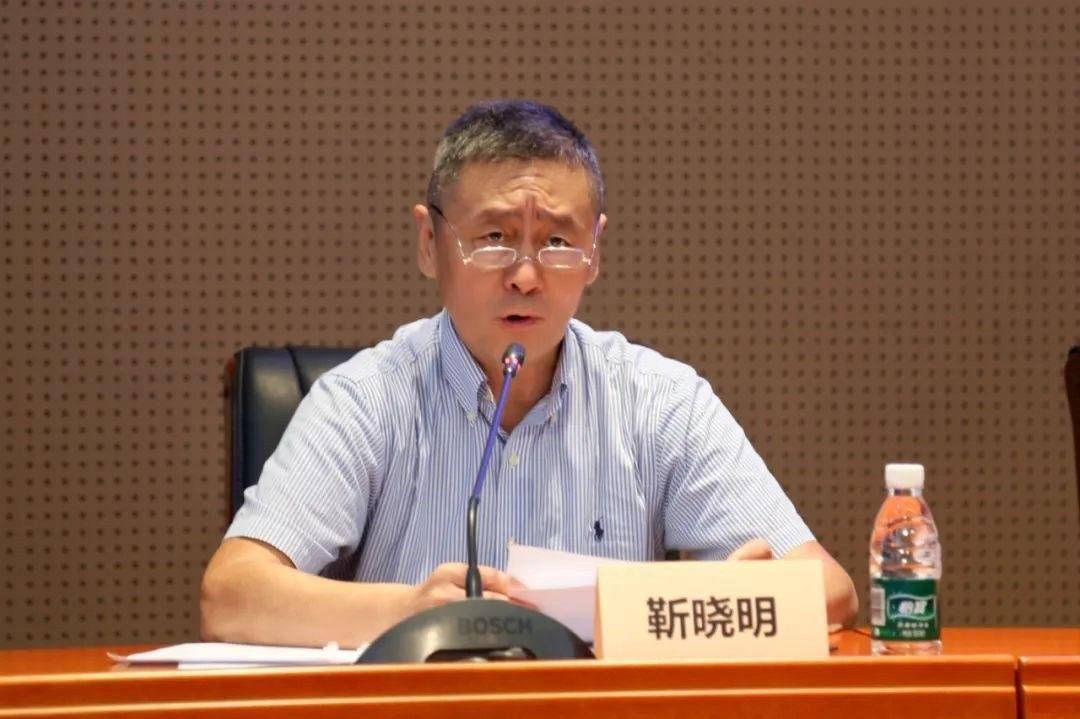 科技外交專家委員會主任委員、科技部國際合作司原司長靳曉明致辭。主辦方供圖