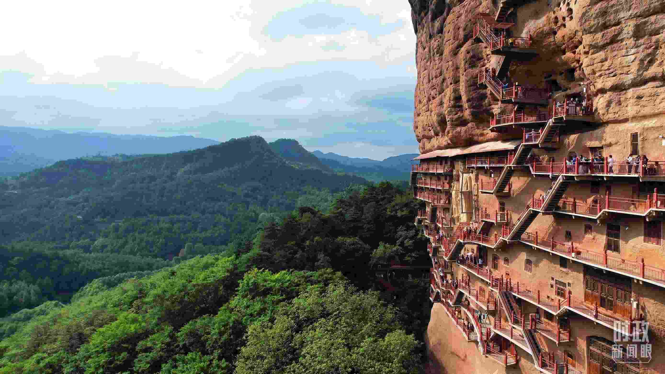 △ 麥積山石窟。（總臺記者馬凌峰拍攝）