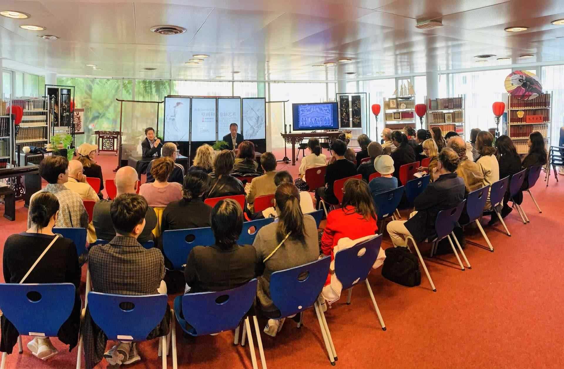 “絲路丹青——絲綢之路沿線壁畫(huà)傳摹展”在巴黎中國(guó)文化中心隆重開(kāi)幕。中國(guó)藝術(shù)研究院供圖