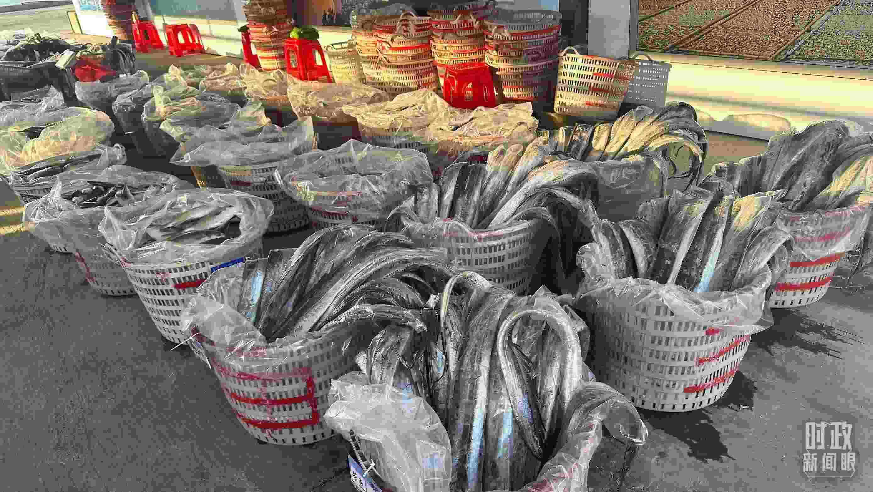 △澳角村的海產(chǎn)品。（總臺央視記者覃思拍攝）