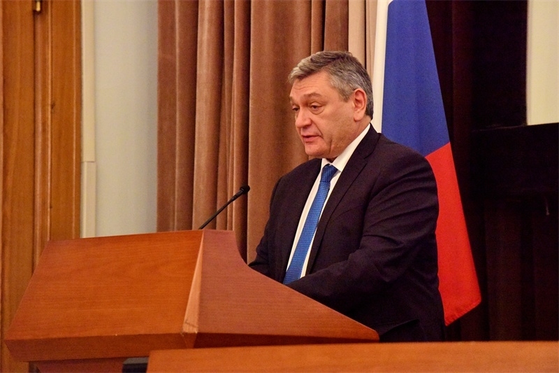 俄羅斯外交部副部長魯?shù)强浦罗o。主辦方供圖