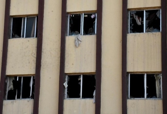 這是11月29日在敘利亞阿勒頗拍攝的一處遭襲建筑。新華社發(fā)