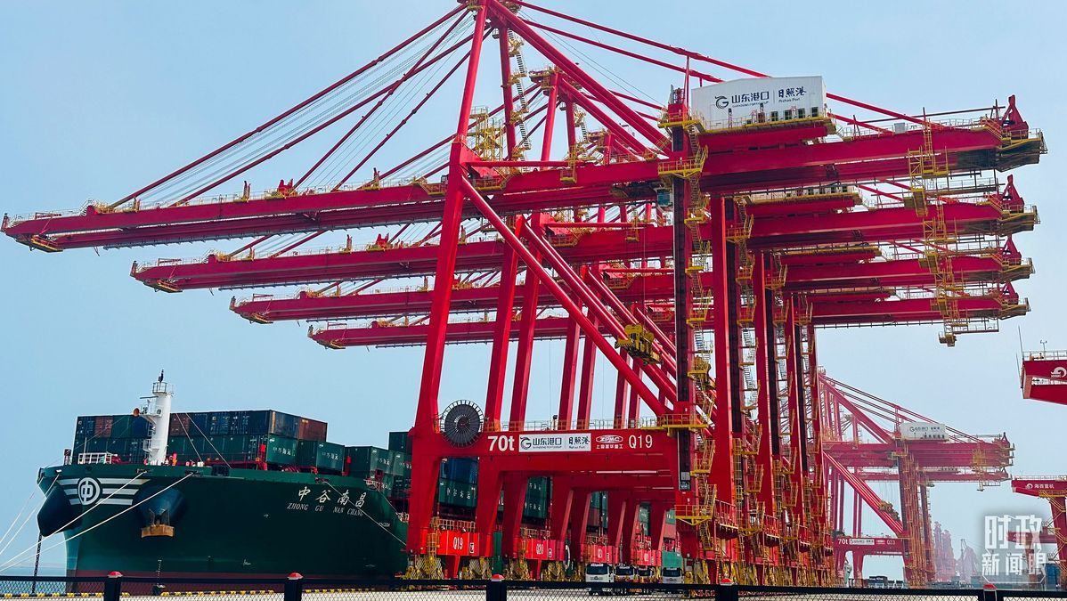 △山東日照港。（總臺央視記者范一鳴拍攝）